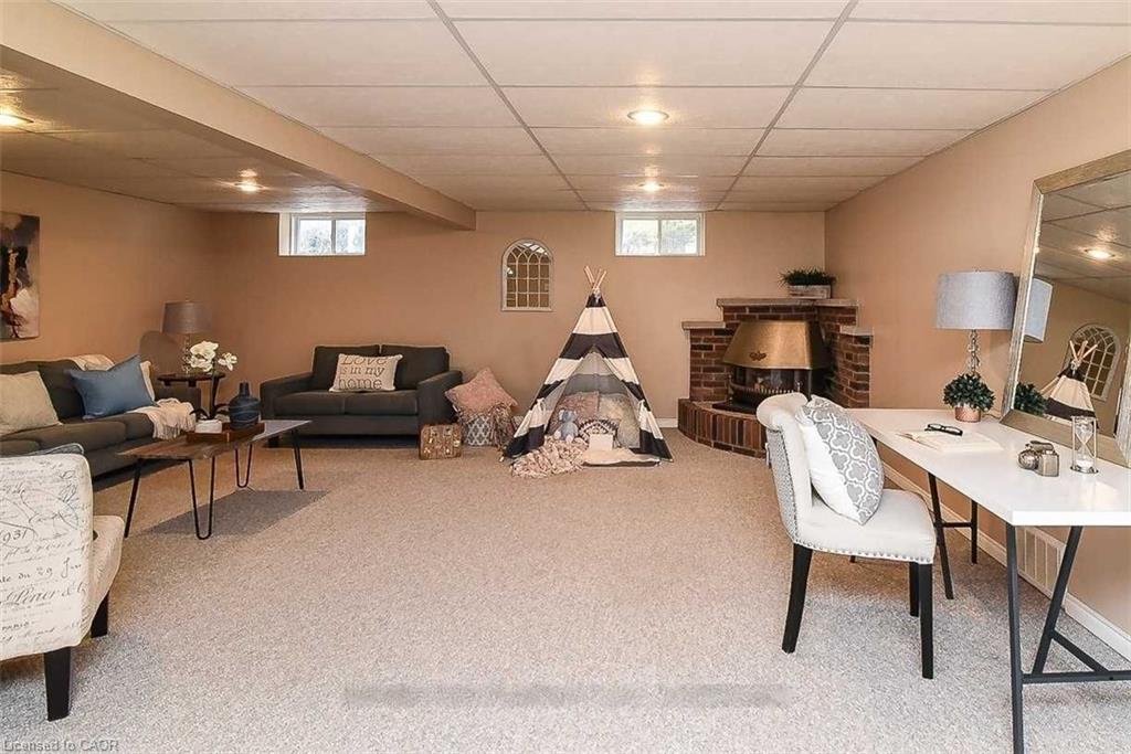 23 Woodsview Avenue Property Photo 24