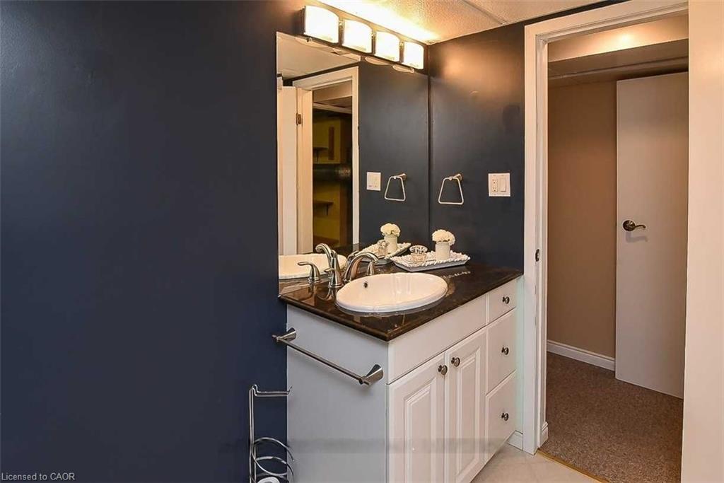 23 Woodsview Avenue Property Photo 27