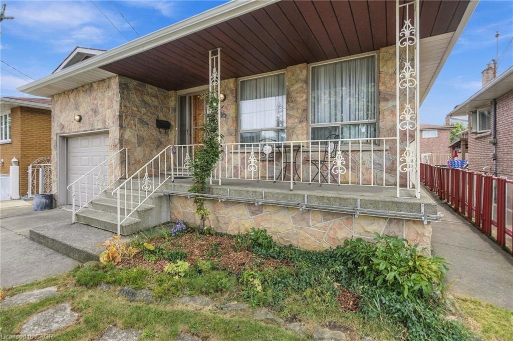 36 Algonquin Court Property Photo 2
