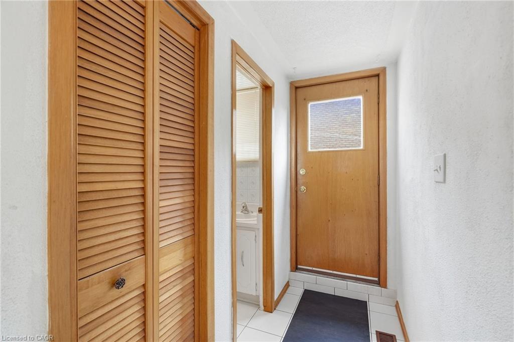 36 Algonquin Court Property Photo 22