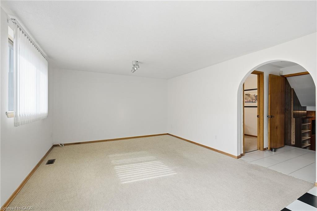 36 Algonquin Court Property Photo 28