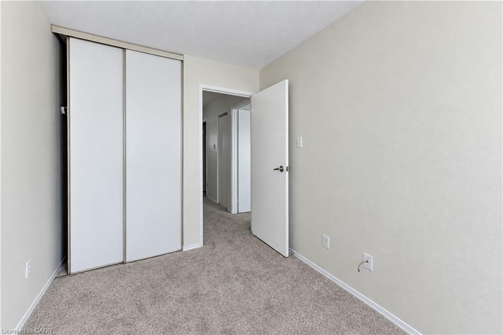 9-1093 Nellis Street Property Photo 28