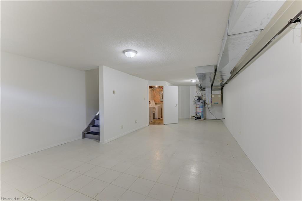9-1093 Nellis Street Property Photo 29
