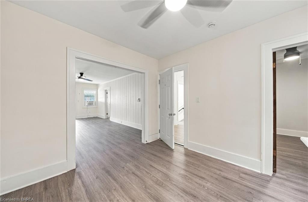 46 Grand River Street N Property Photo 6