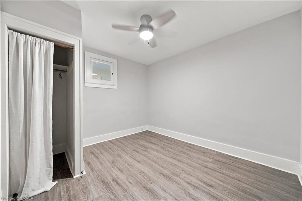 46 Grand River Street N Property Photo 11