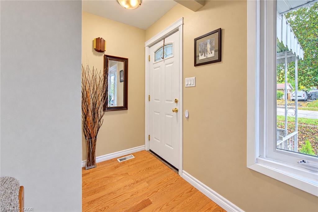 104 Weichel Street Property Photo 6