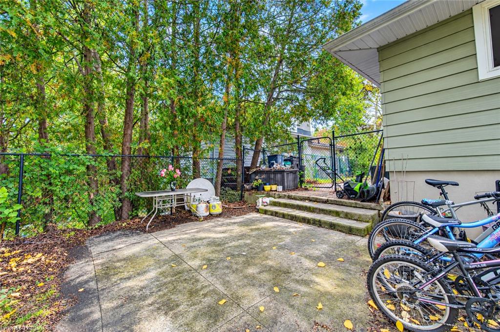 104 Weichel Street Property Photo 38