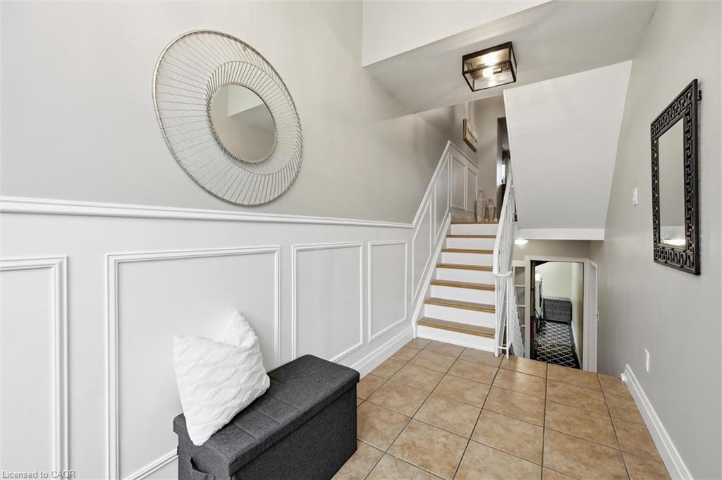 5474 Schueller Crescent Property Photo 4