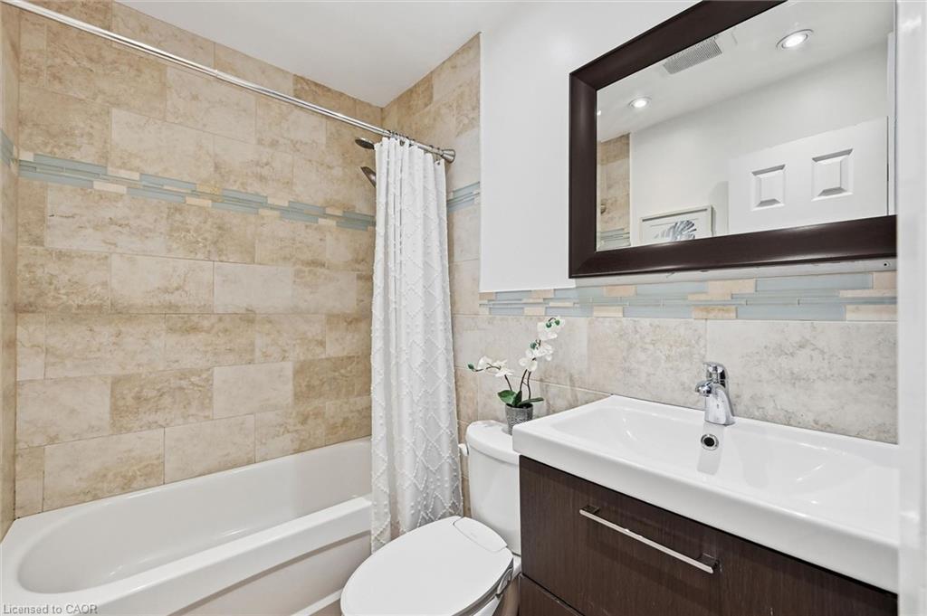 5474 Schueller Crescent Property Photo 25