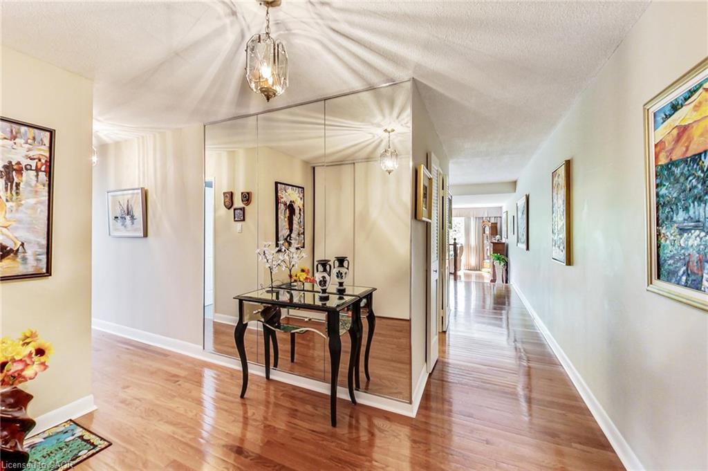 202-2185 Marine Drive Property Photo 3