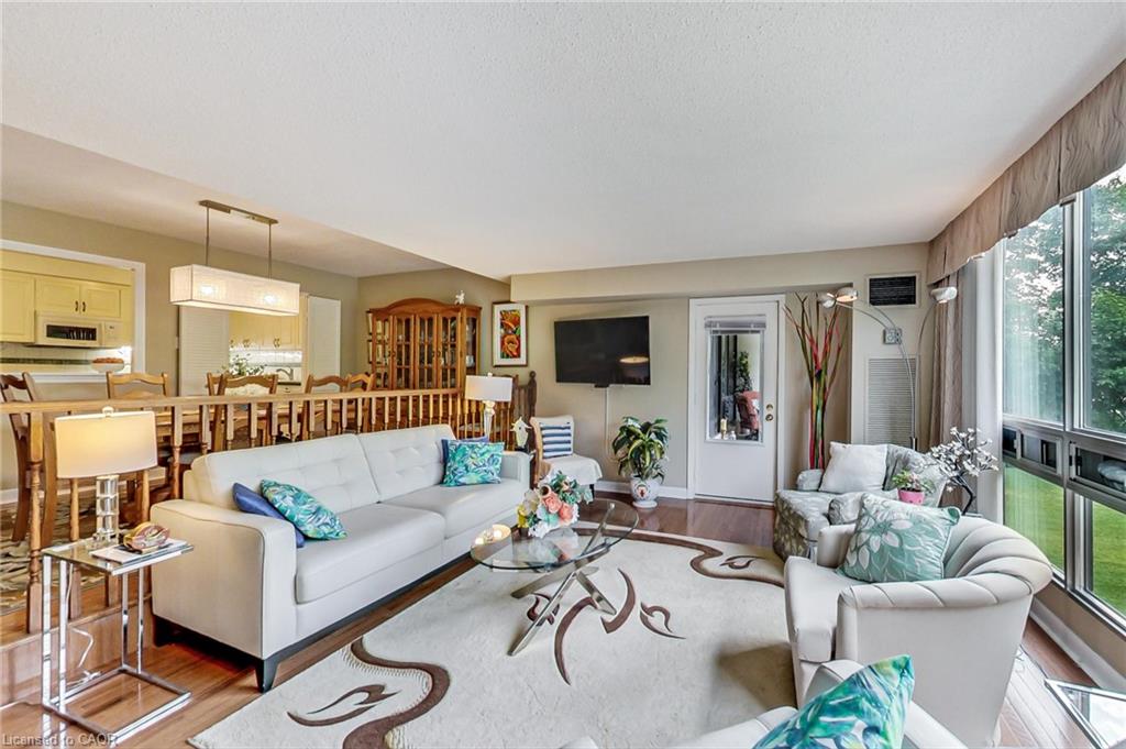 202-2185 Marine Drive Property Photo 4
