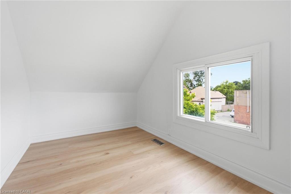 1062 Cannon Street E Property Photo 16
