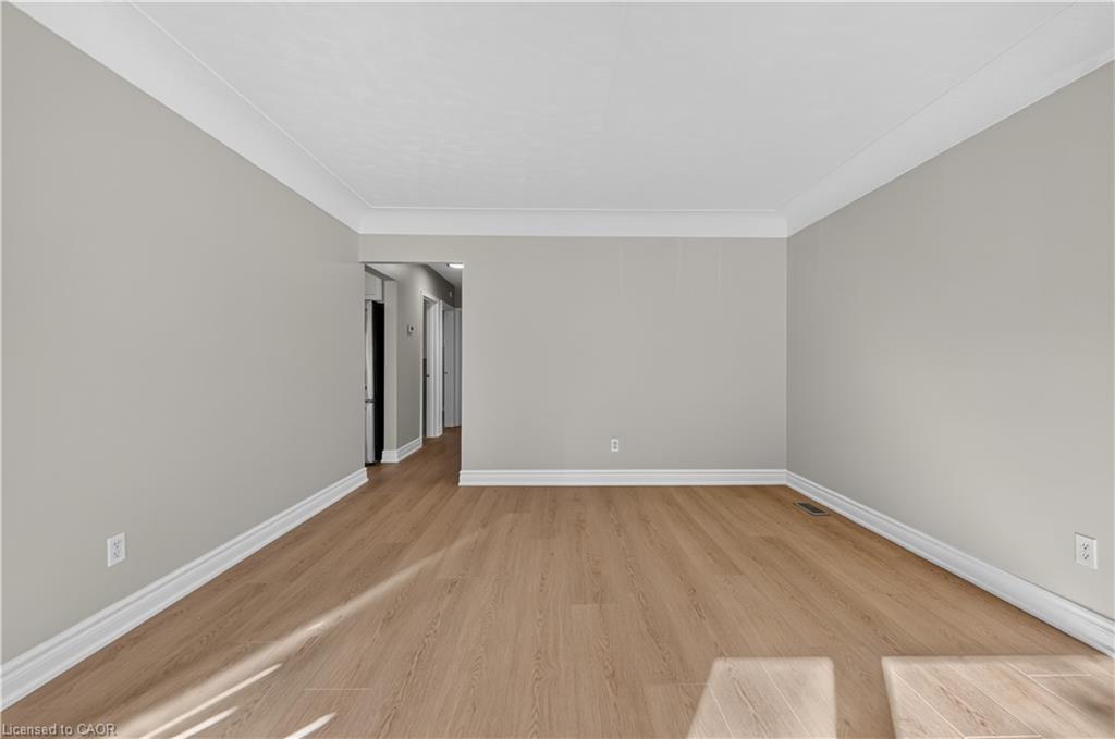 16 Nottingham Avenue Property Photo 6
