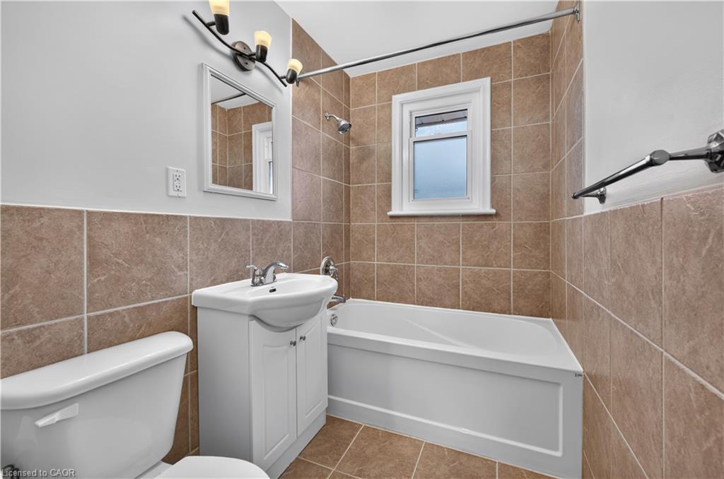 16 Nottingham Avenue Property Photo 15