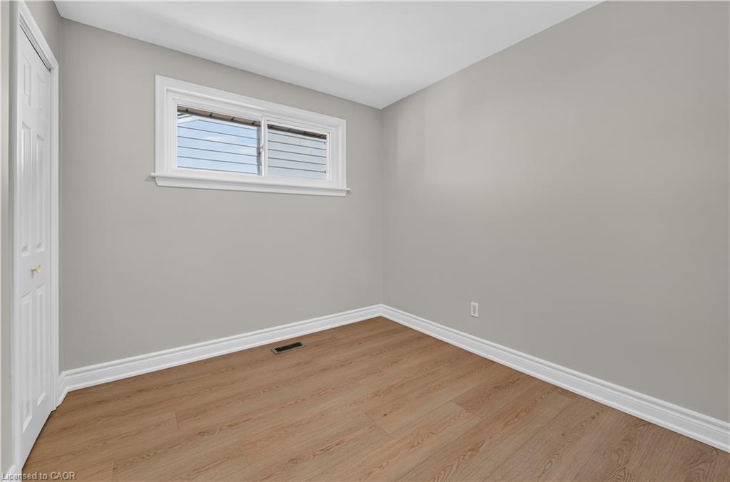 16 Nottingham Avenue Property Photo 19