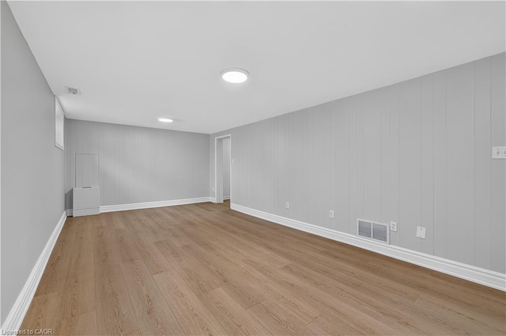 16 Nottingham Avenue Property Photo 28