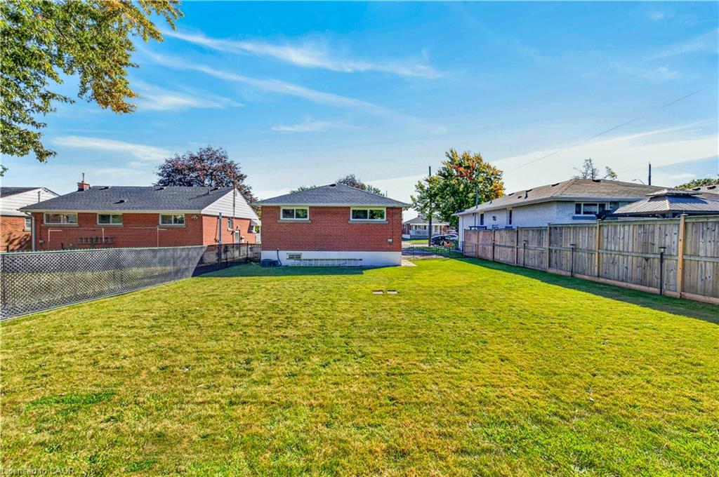 16 Nottingham Avenue Property Photo 37