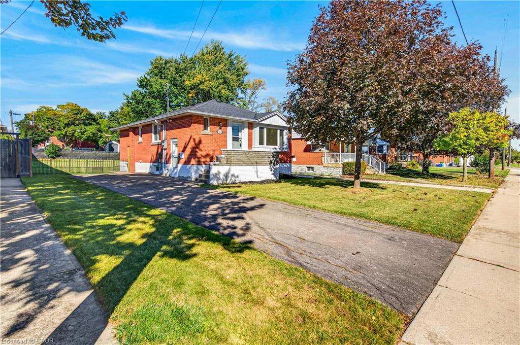 16 Nottingham Avenue Property Photo 38