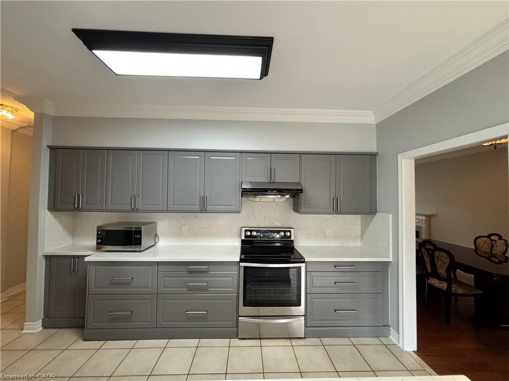 8 Yorkwood Trail Property Photo 2