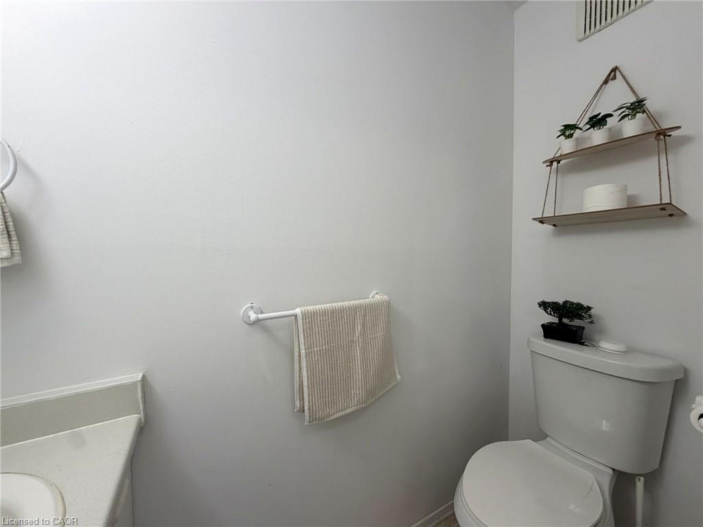 6-195 Ferguson Drive Property Photo 4