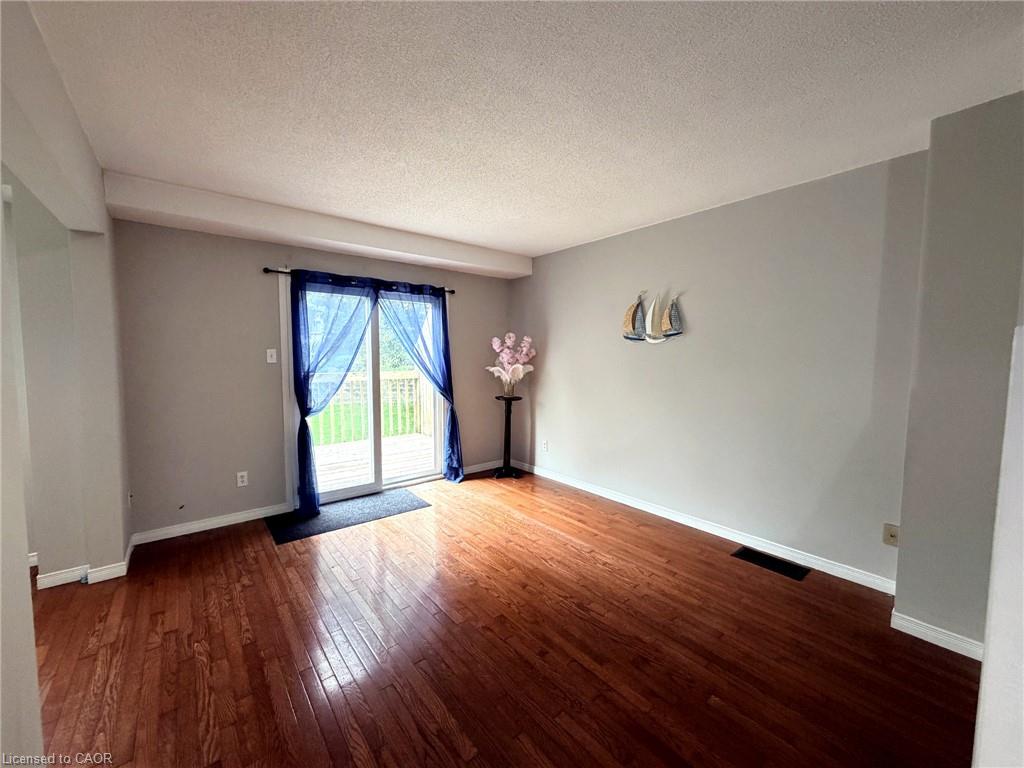 6-195 Ferguson Drive Property Photo 8