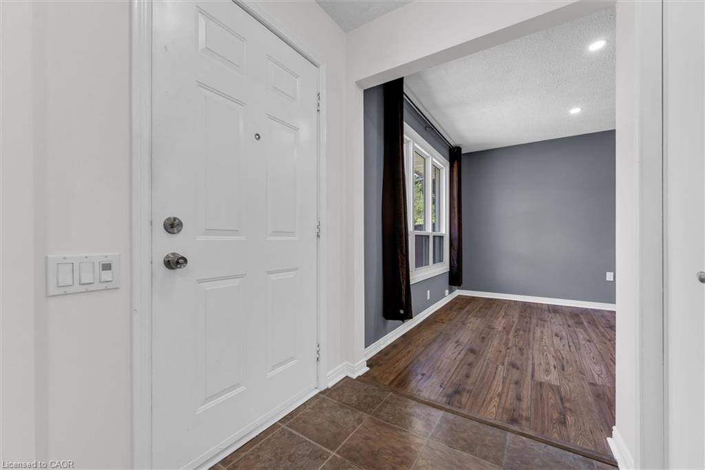 261 Limeridge Road W Property Photo 4