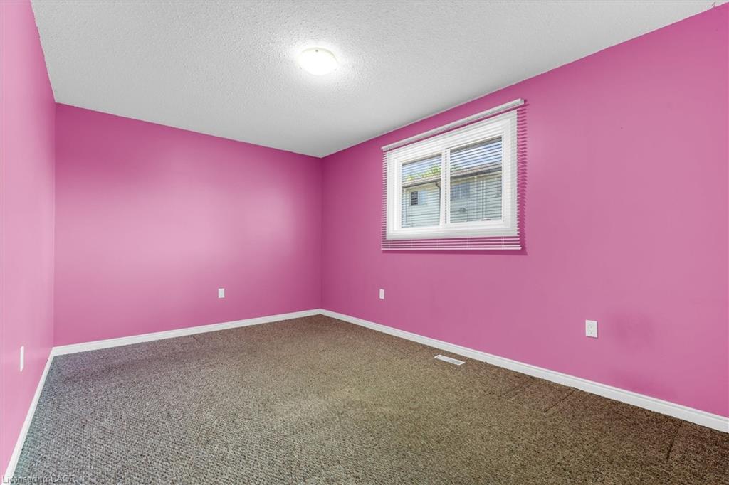 261 Limeridge Road W Property Photo 16