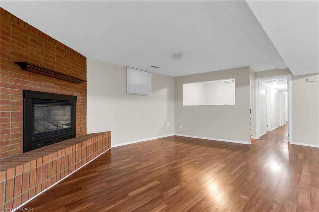 261 Limeridge Road W Property Photo 21