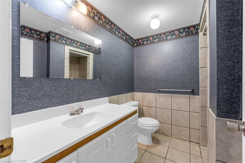261 Limeridge Road W Property Photo 23
