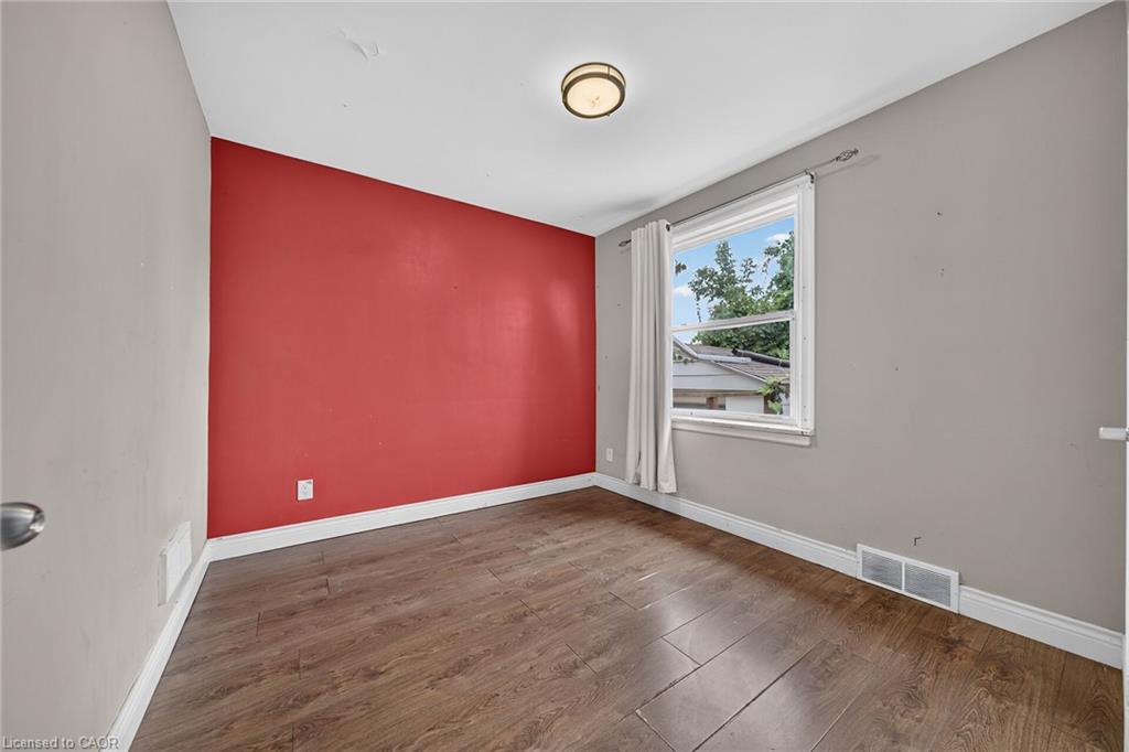 11 Selkirk Avenue Property Photo 21