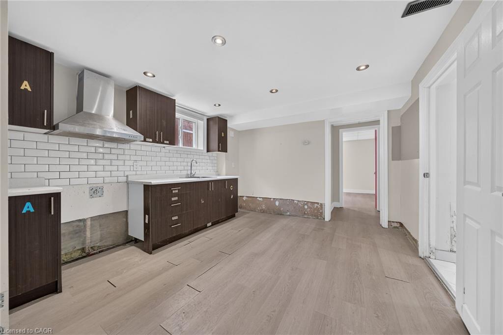 11 Selkirk Avenue Property Photo 27