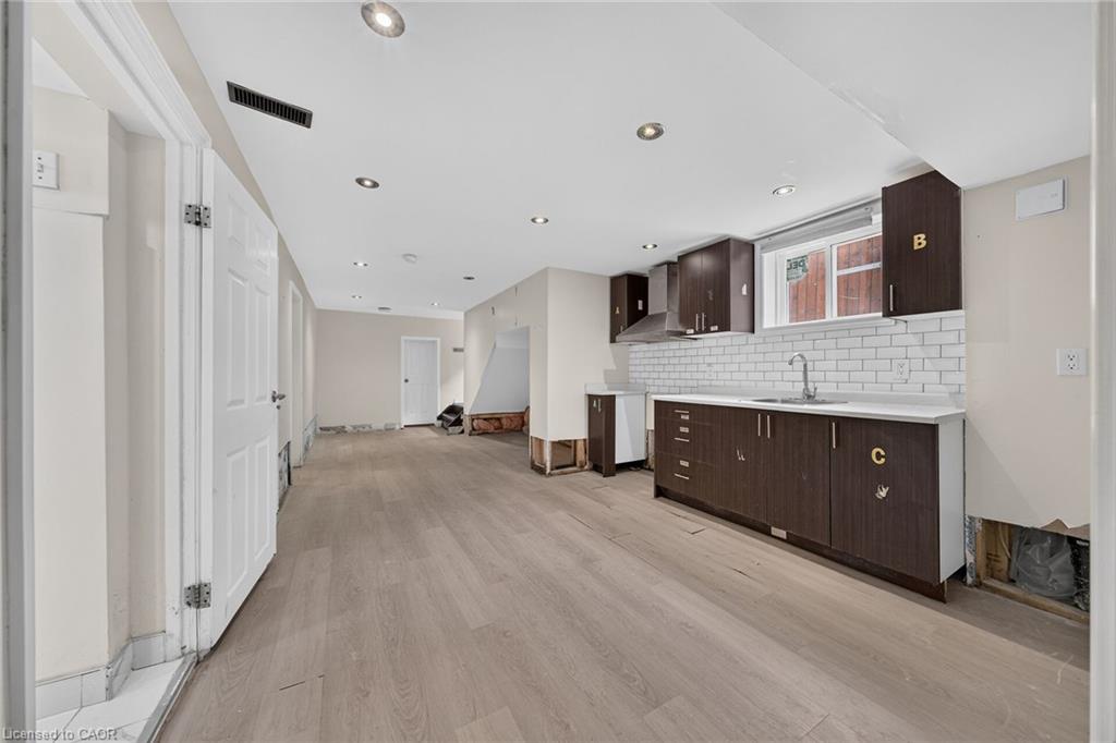 11 Selkirk Avenue Property Photo 28