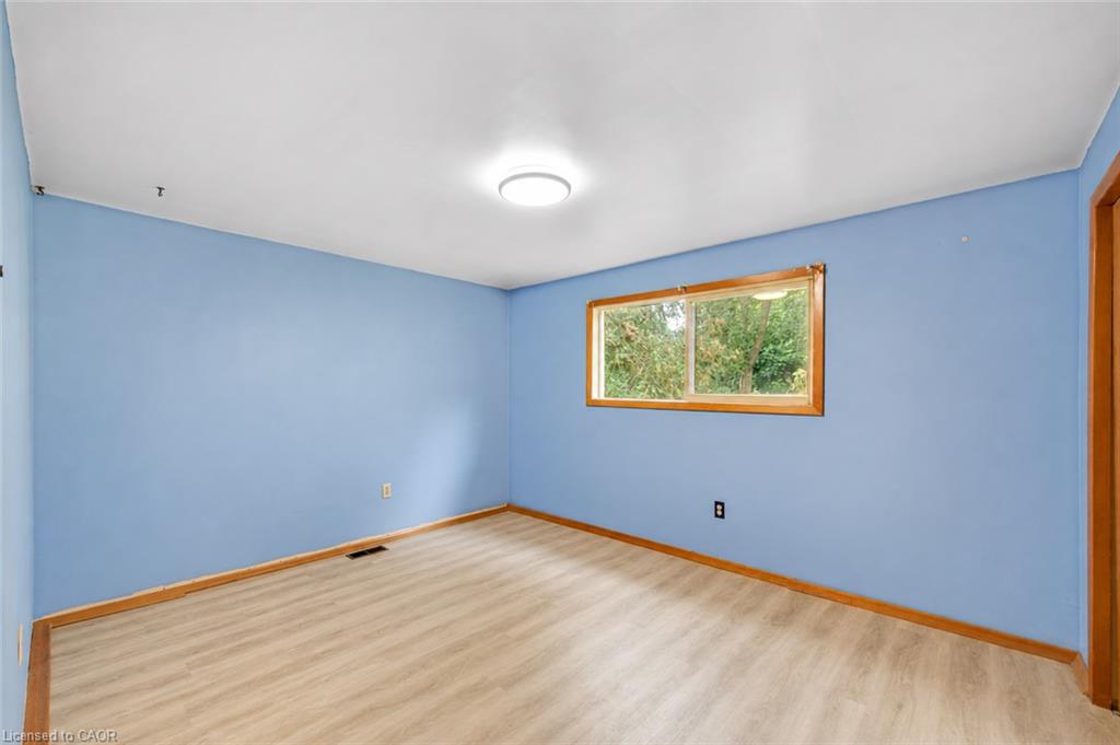 326 Walkers Line Property Photo 9