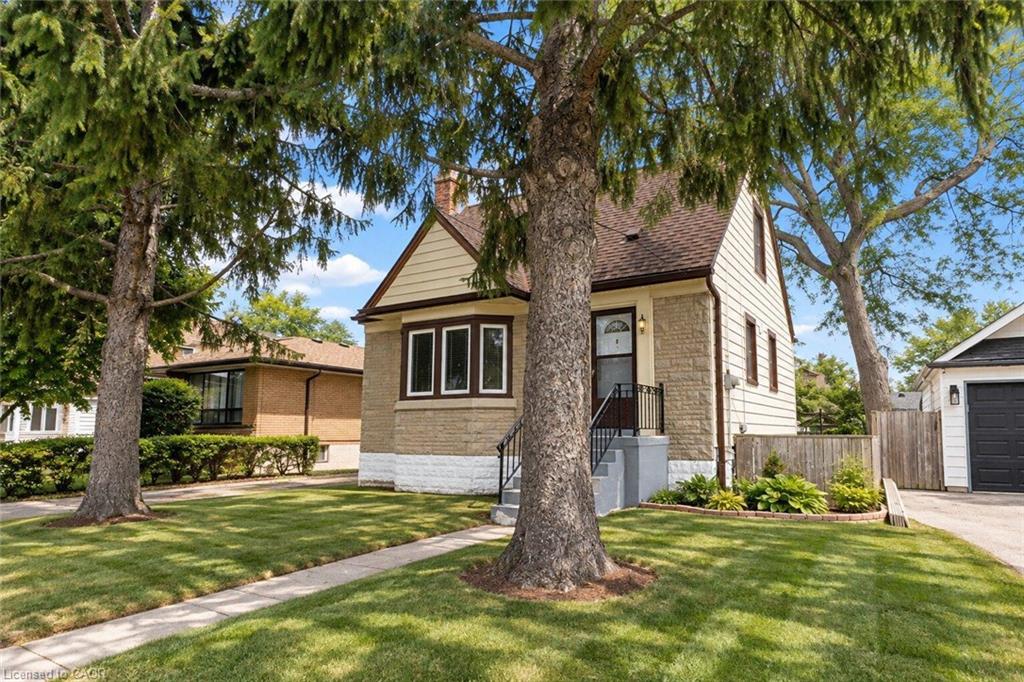 269 Queensdale Avenue E Property Photo 2