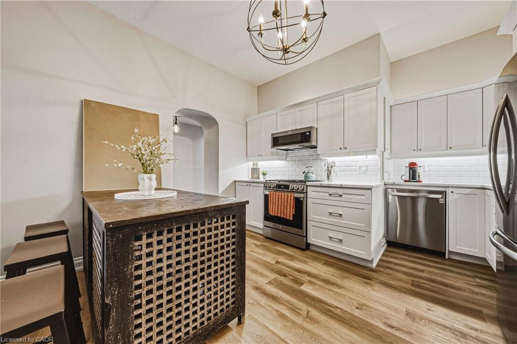 75 Pollock Avenue Property Photo 11