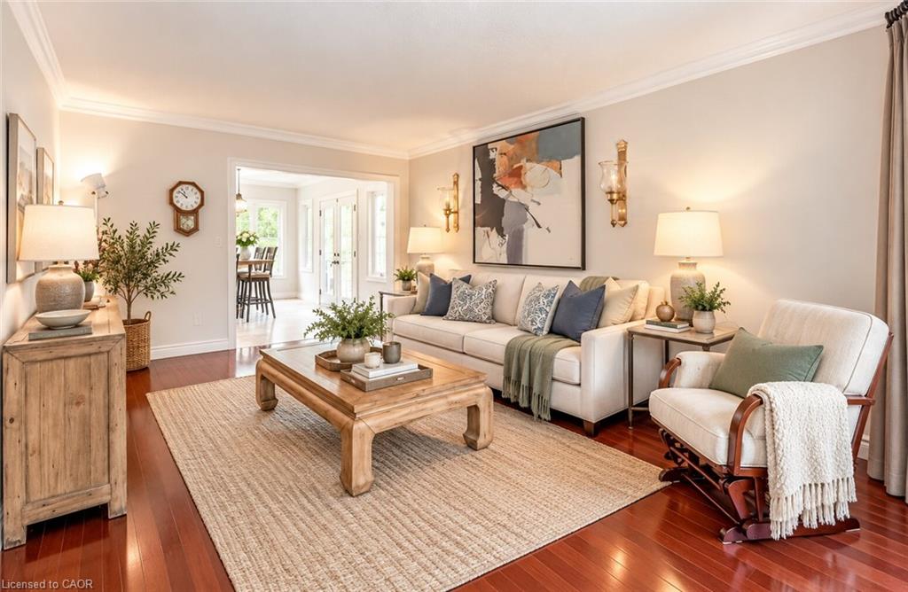 500 Blenheim Crescent Property Photo 7