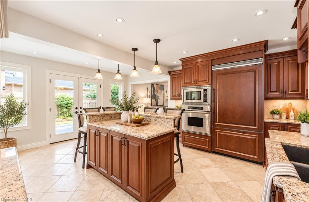 500 Blenheim Crescent Property Photo 13