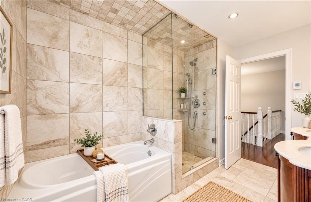 500 Blenheim Crescent Property Photo 28