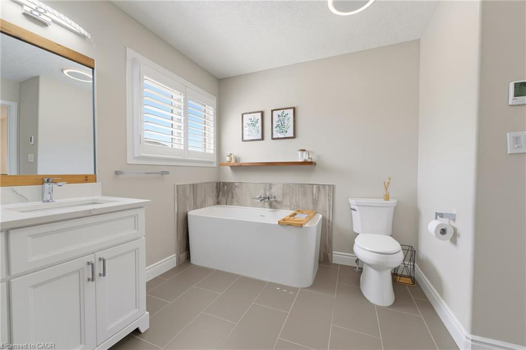 135 Mcnichol Drive Property Photo 21
