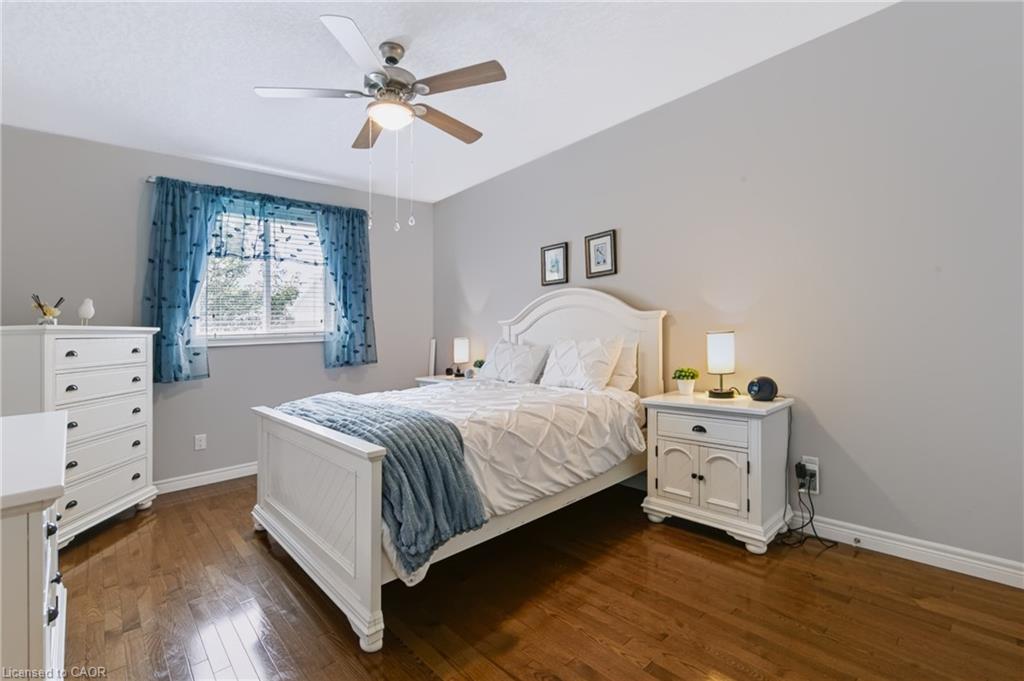 22-244 Dundas Street W Property Photo 18