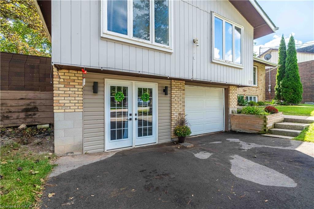 68 Aberdeen Street Property Photo 4