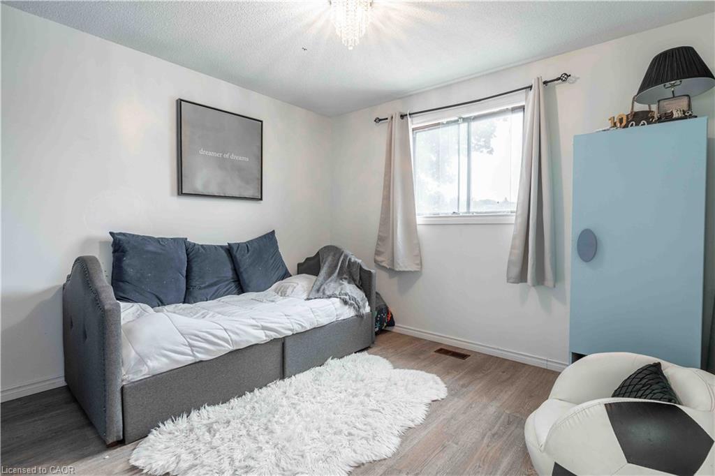 68 Aberdeen Street Property Photo 25