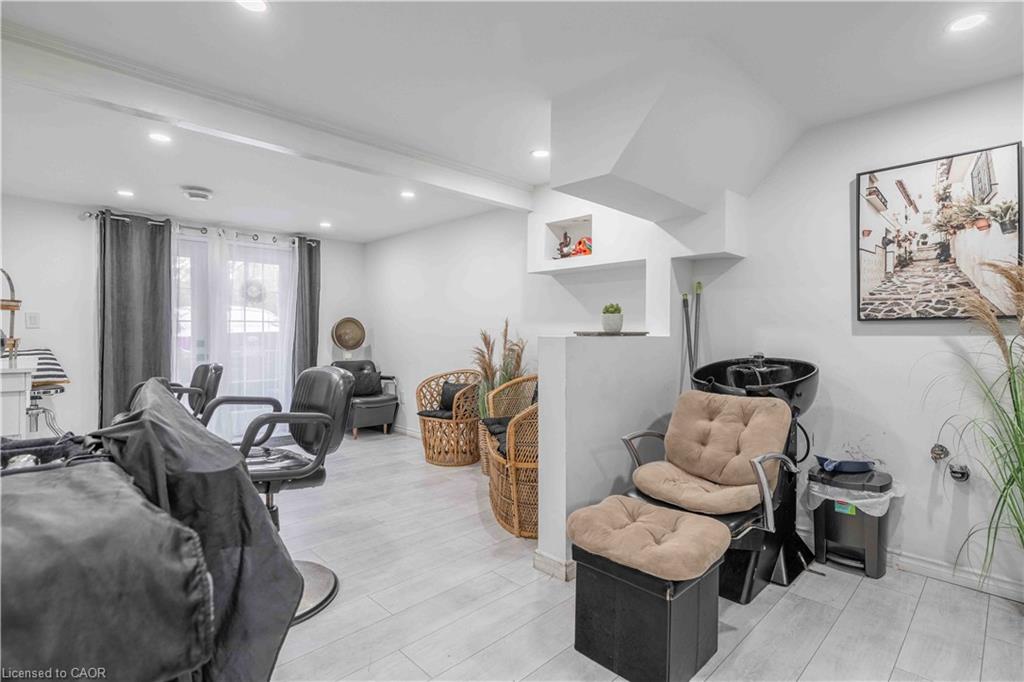 68 Aberdeen Street Property Photo 38