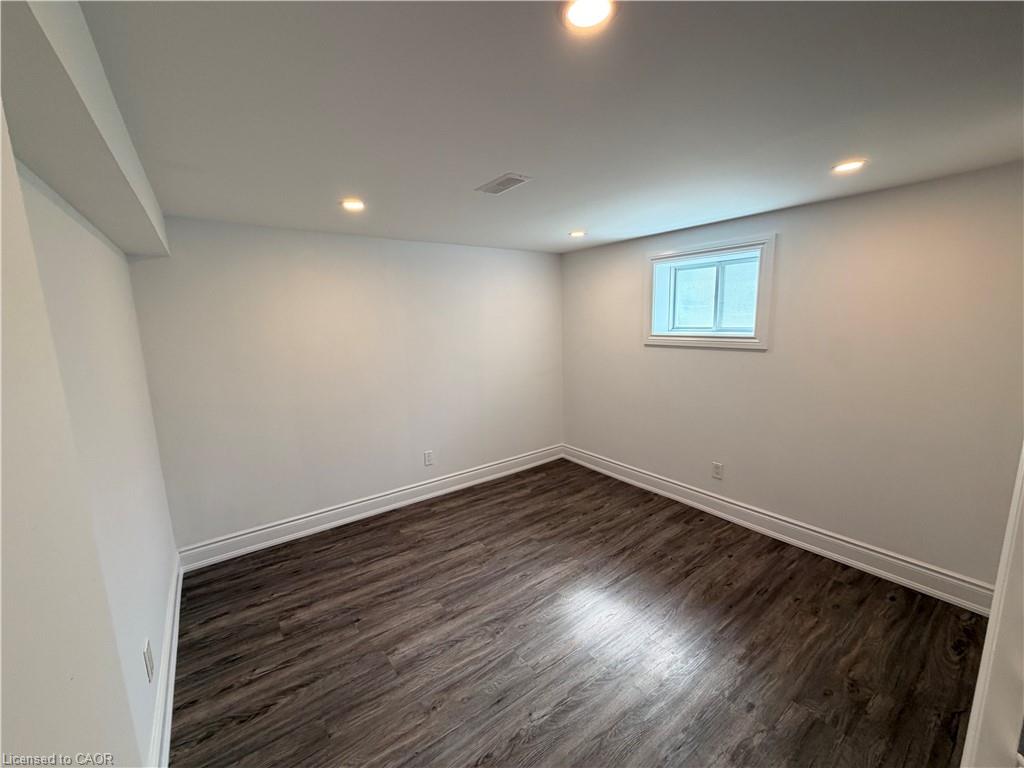 246 East 27th Street Property Photo 7