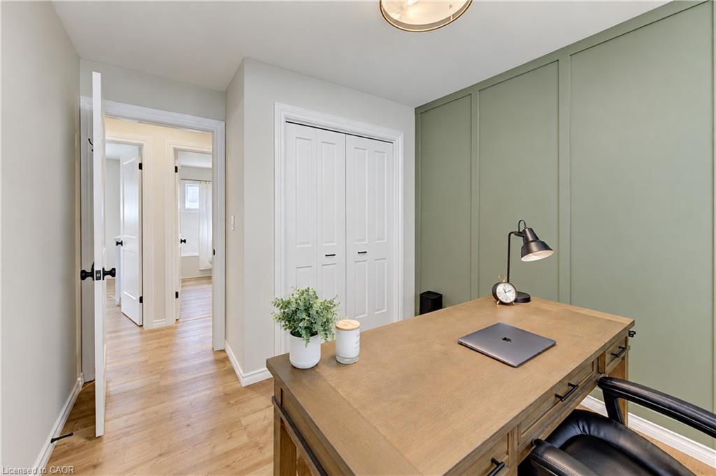 23 Jacob Street W Property Photo 24