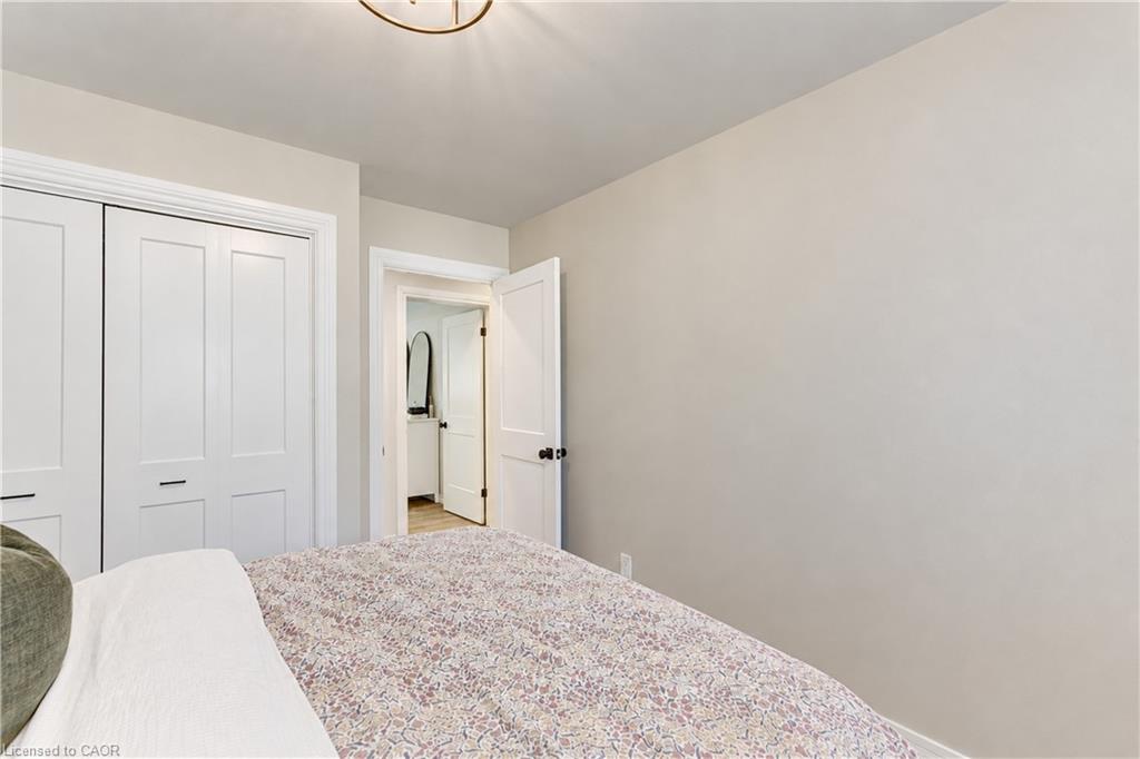23 Jacob Street W Property Photo 26