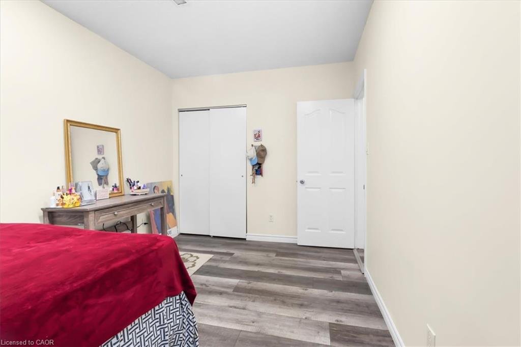 150 Bankside Drive Property Photo 26