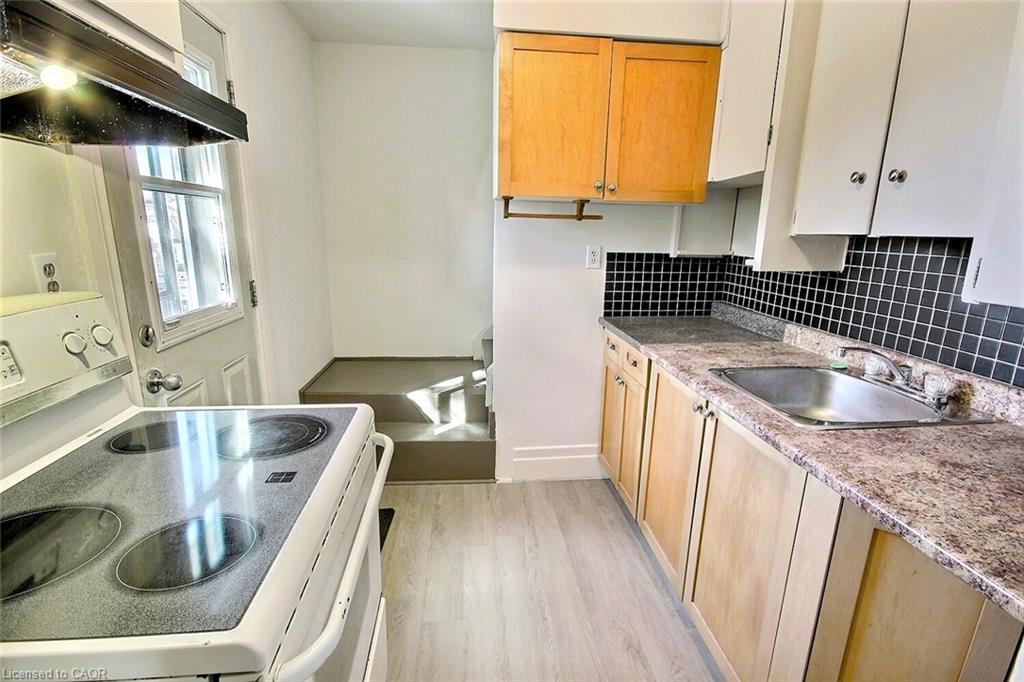 223 Water Street N Property Photo 12