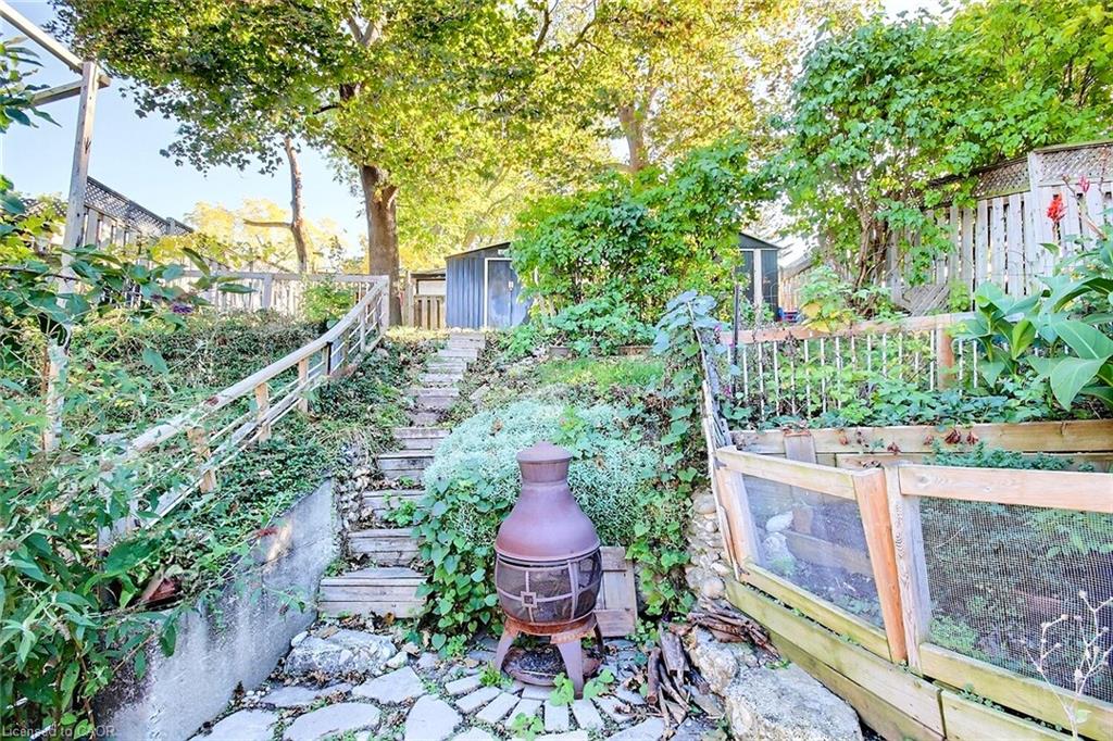 223 Water Street N Property Photo 21