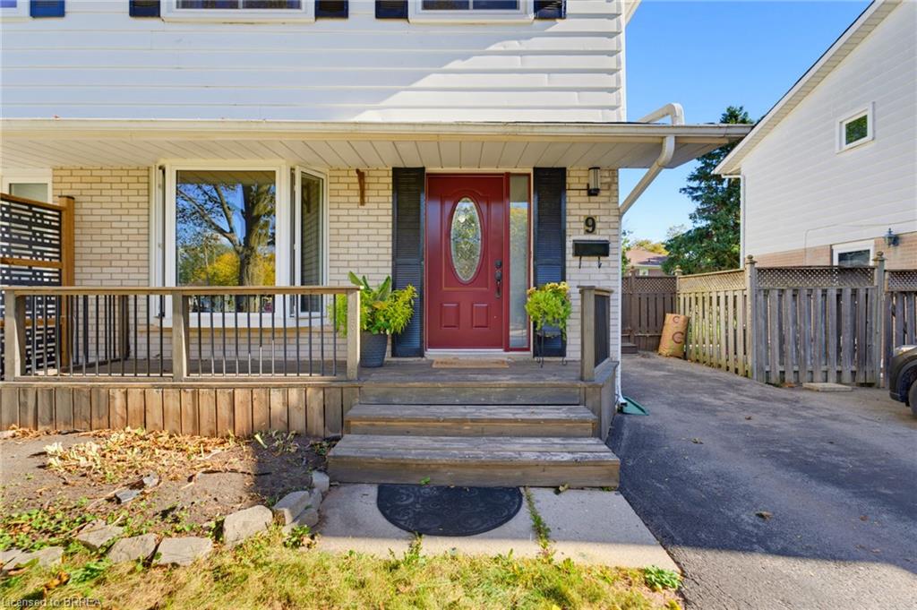 9 Onslow Court Property Photo 2